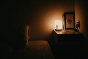 Smart Lighting That Transforms Small Spaces Instantly