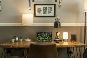 Compact Tech Essentials for a Minimalist Desk Setup